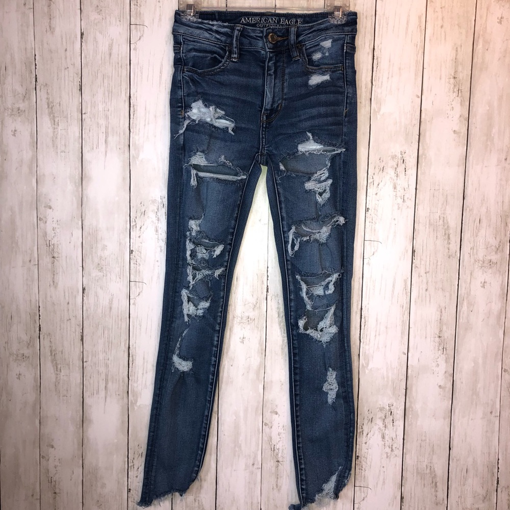 American Eagle Distressed Hi Rise Skinny Jegging Size 2 Next Level Stretch